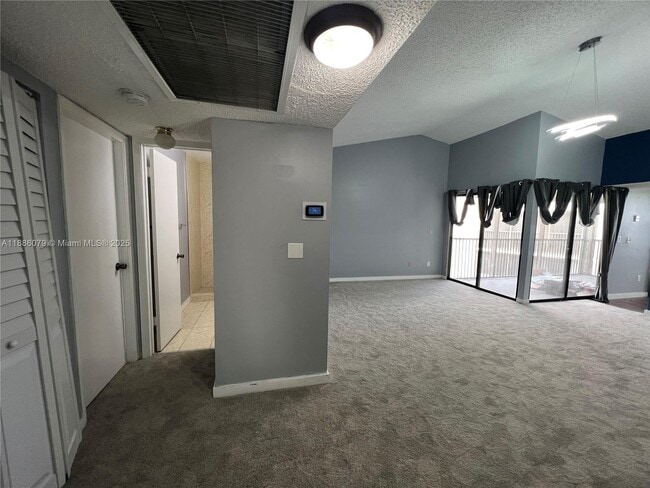 Building Photo - 809 Hamilton Dr