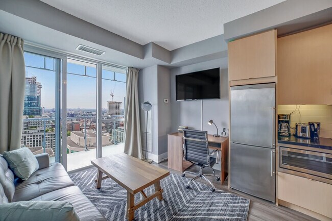 Building Photo - 299 Front St W