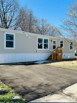 Building Photo - 241 Cygnet Cir