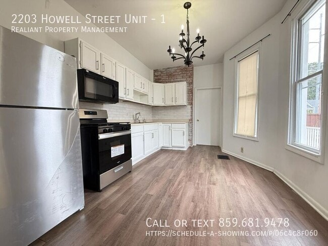 Building Photo - 2203 Howell St