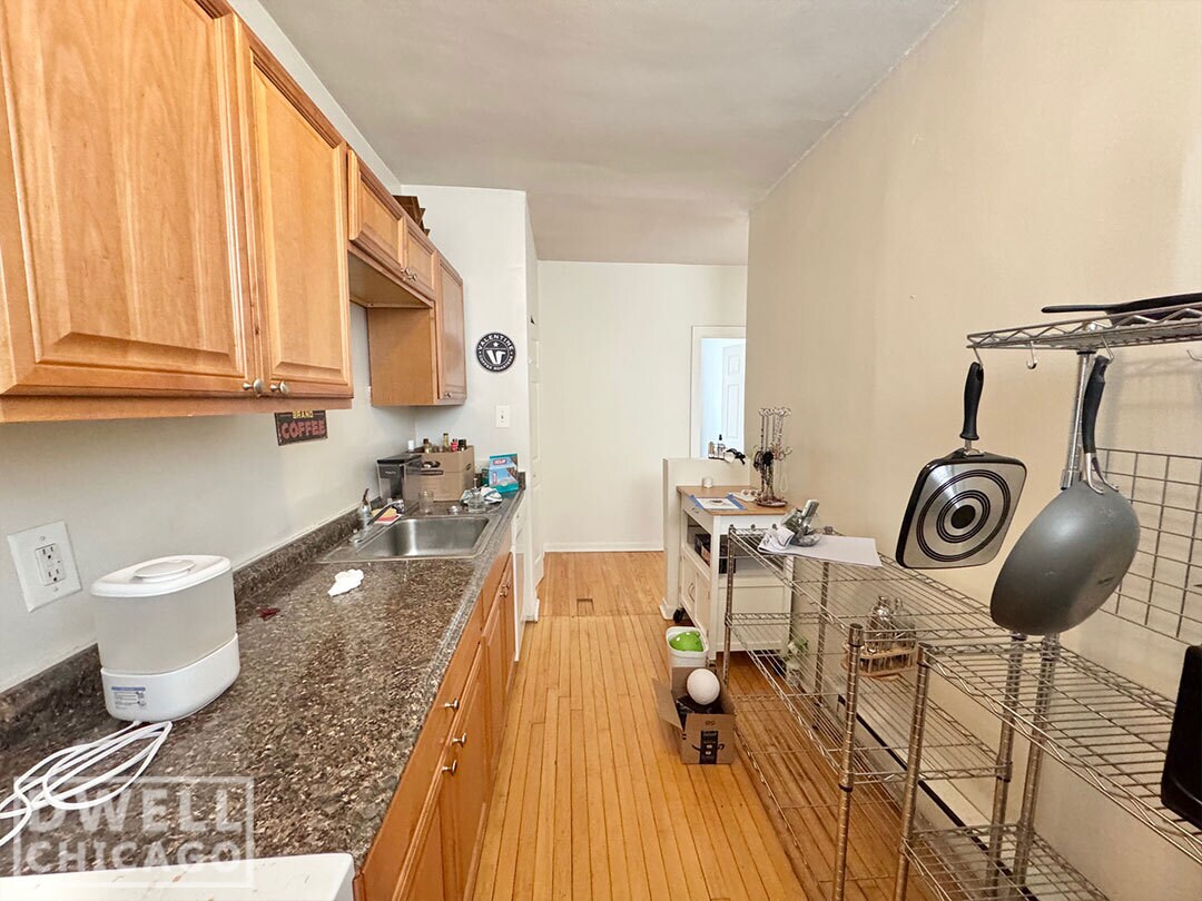 Foto principal - 730 W Roscoe St