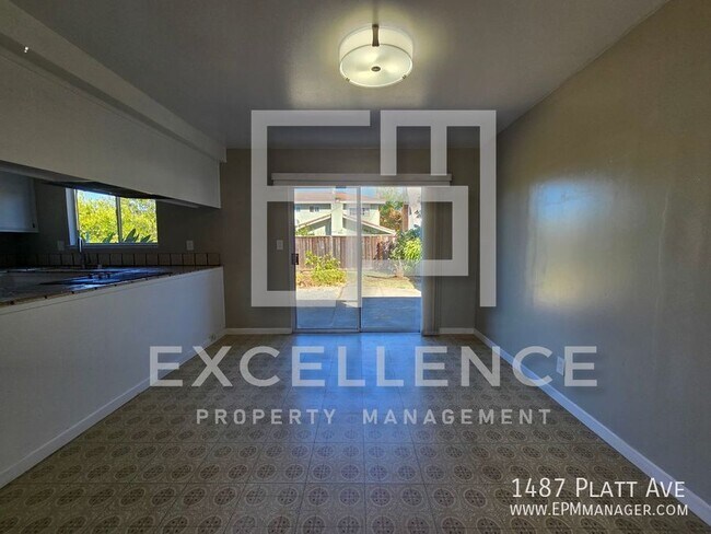 Foto del edificio - 1487 Platt Ave