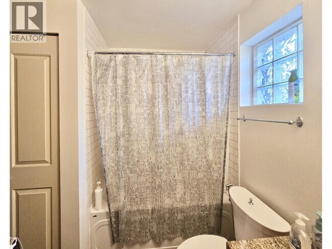 Photo du bâtiment - 8988 Hudson St