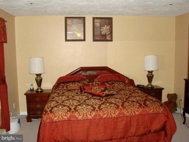 Foto del edificio - 14403 Colonel Fenwick Ct