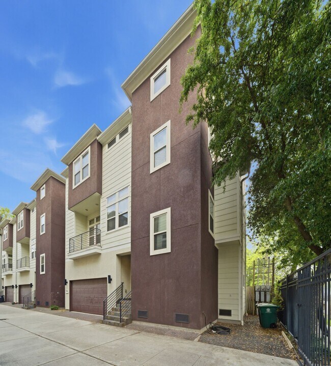 Foto del edificio - 1113 W 18th St