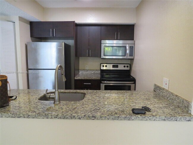 Building Photo - 5760 Rock Island Rd