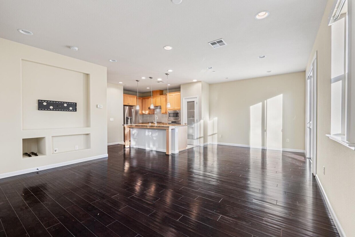 Foto principal - 528 Crown Point Terrace