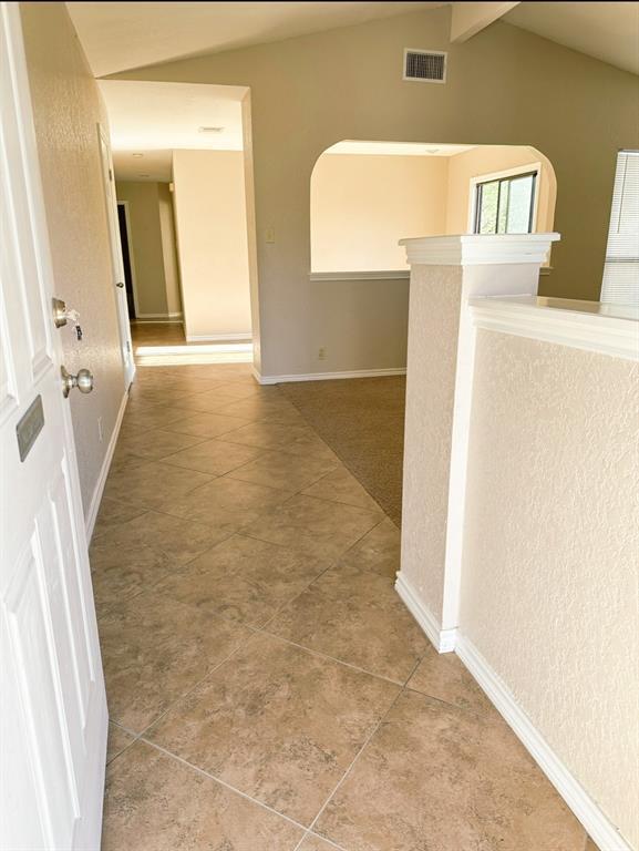 Foto del edificio - 812 Primrose Ln