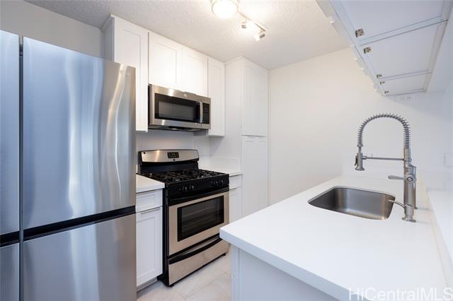 Building Photo - 91-214-214 Hanapouli Cir