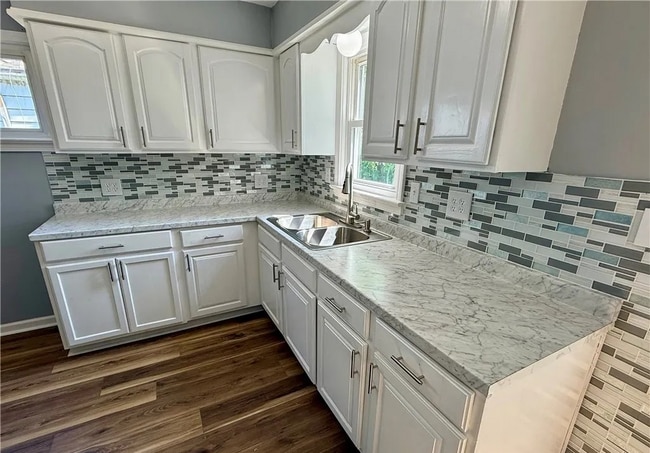 Kitchen.2 - 99 Matta Ave
