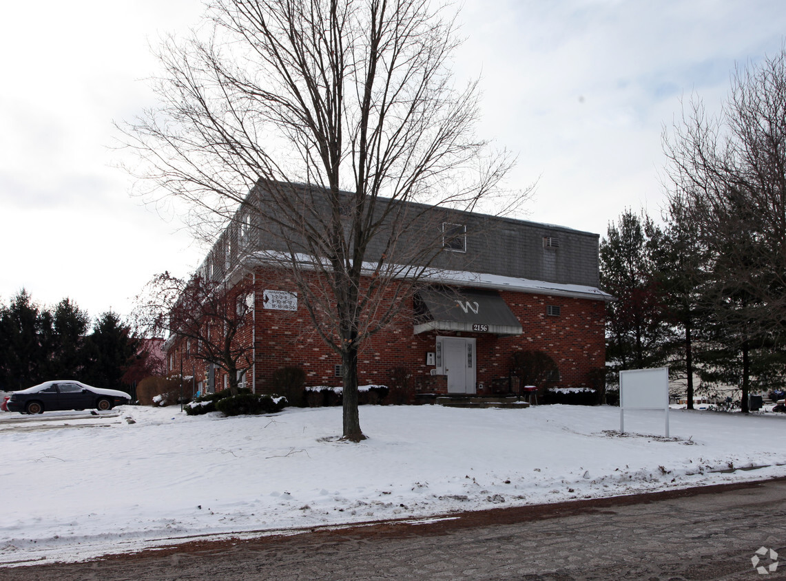 Westwood Court - Westwood Court Apartments