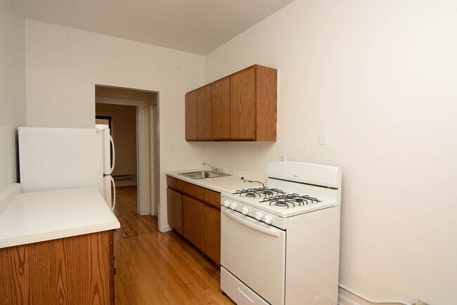 Foto del edificio - 822 W Waveland Ave