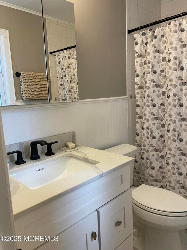 Building Photo - 600-602-602 NJ-71