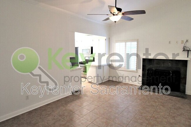 Building Photo - 8469 Cortadera Dr