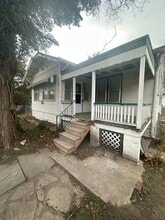 Building Photo - 444 Baker St