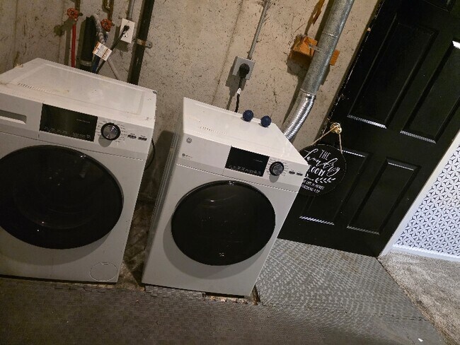 Foto del edificio - 3130 Freeman Ave