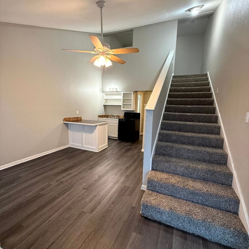 Foto principal - $400 Off 1st Full Month!* All Utilities In...