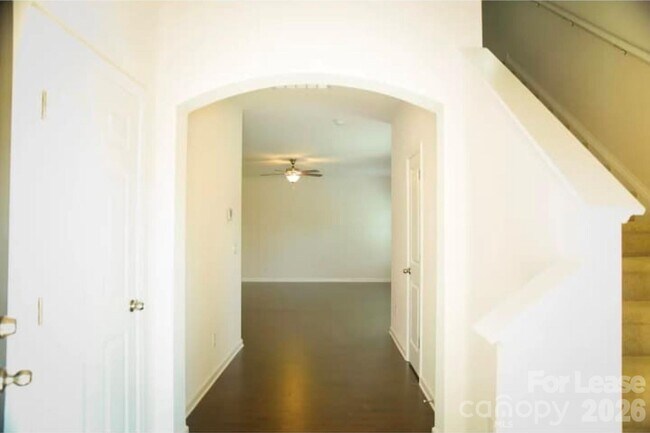 Building Photo - 9331 Arbor Creek Dr