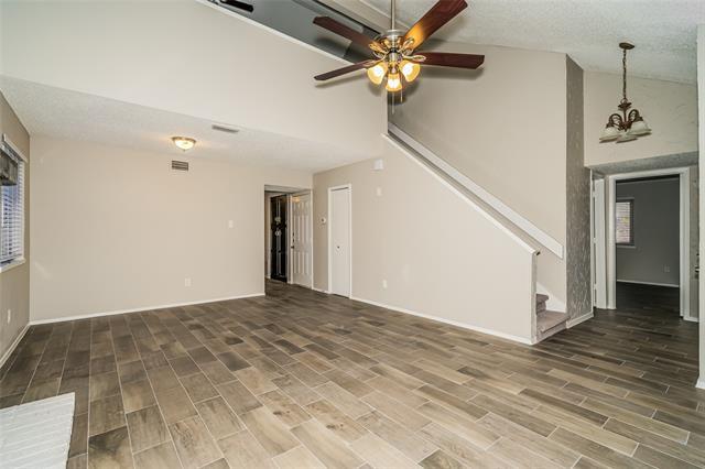 Building Photo - 637 Buffalo Bend