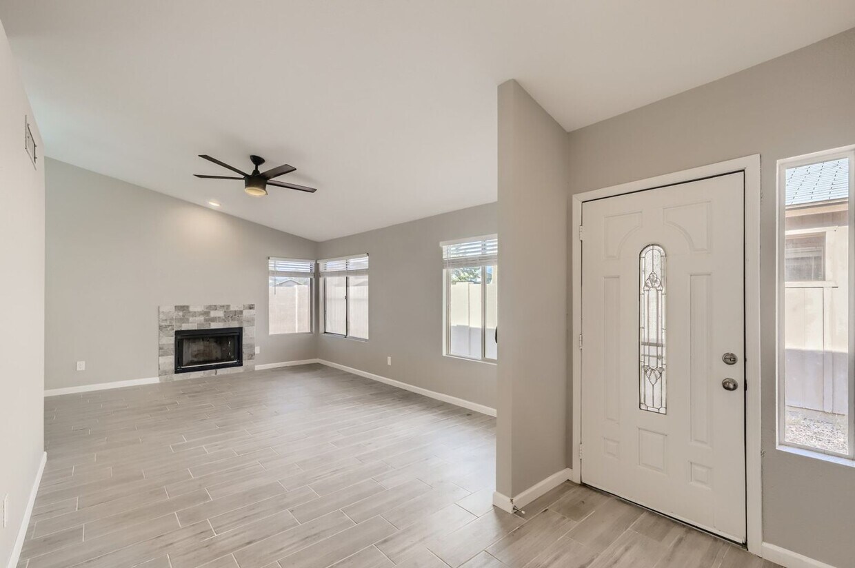 Foto principal - 7366 W Greer Avenue