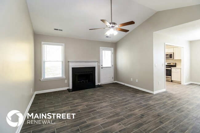 Building Photo - 3705 Creek Point Way