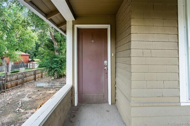 Foto del edificio - 1532 N Chestnut St