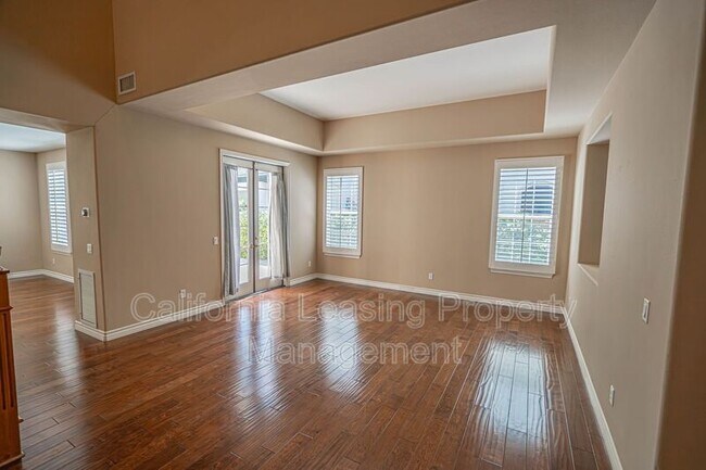 Foto del edificio - 23902 Lakeside Rd