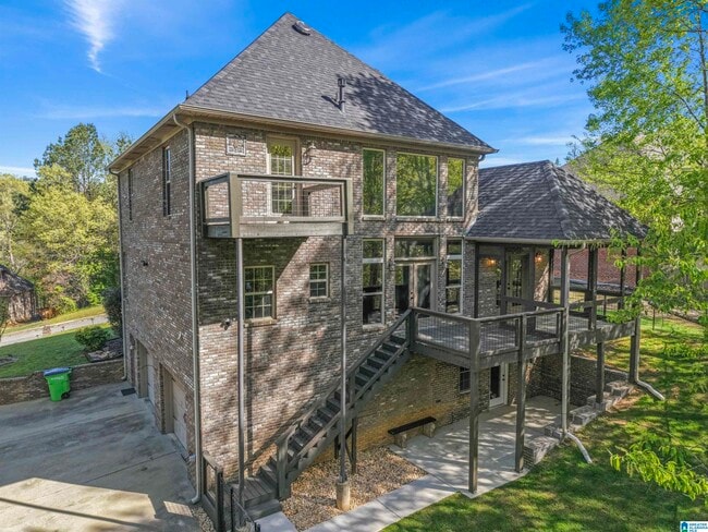 Building Photo - 487 Fossil Rock Rd