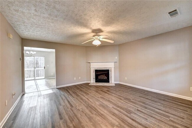 Foto del edificio - 960 Melrose Park Pl NW