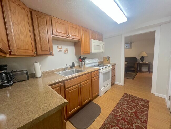 Foto del edificio - 1001 6th Ave N