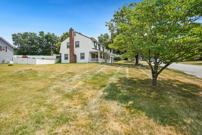 Foto del edificio - A 4 BEDROOM 2.5 BATH DREAM COME TRUE IN POINTER RIDGE AT COLLINGTON!