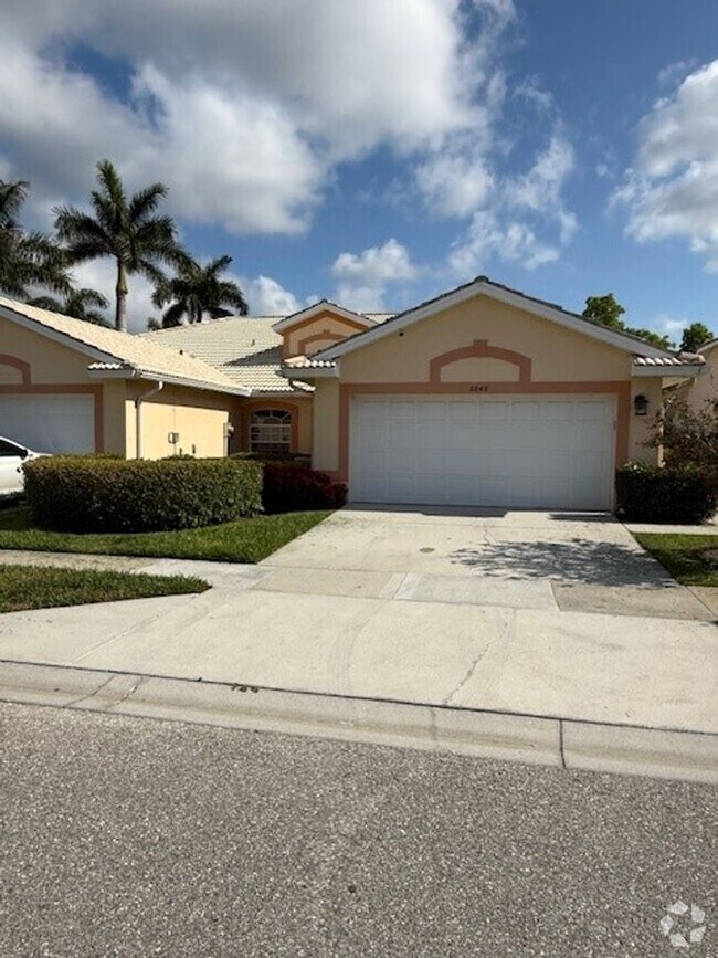 Building Photo - 6646 Castlelawn Pl