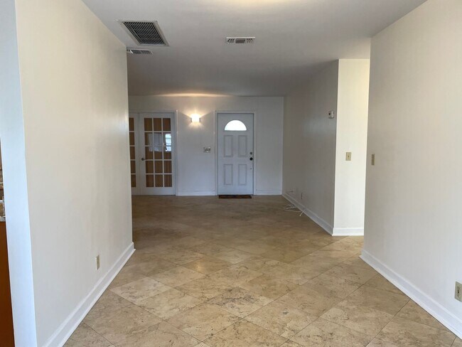 Foto del edificio - Easy Living in Palm Beach Gardens—Minutes ...
