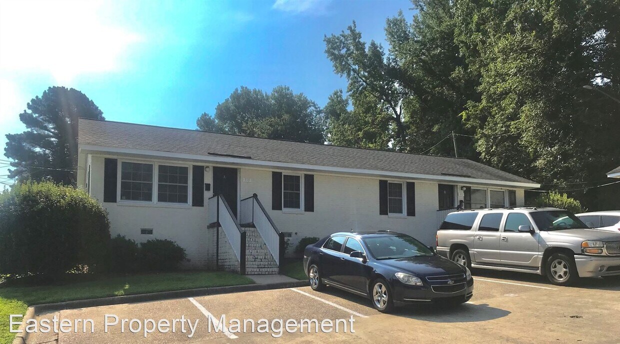 Foto principal - 510 E 1st St