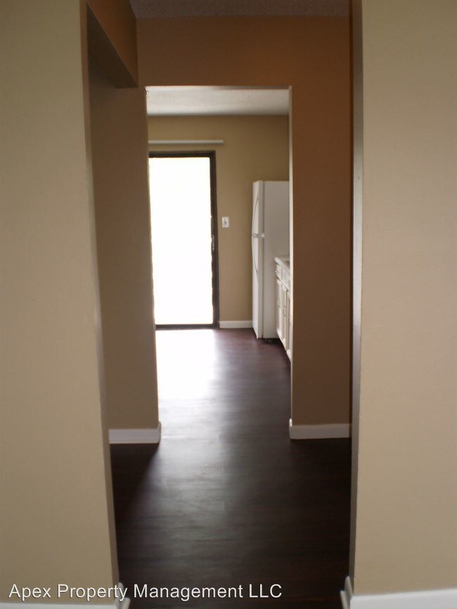 Building Photo - 208 S David Ln