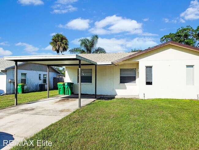 Building Photo - 2 br, 1.5 bath House - 632 Leo Dr