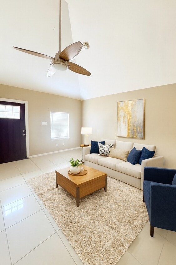 Foto principal - 8155 Ogden St