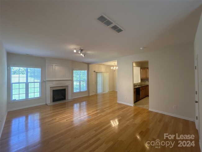 Building Photo - 9140 Redmond Trace Rd