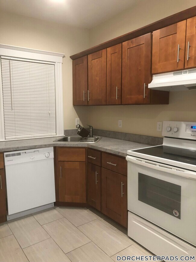 Foto del edificio - 408 Neponset Ave