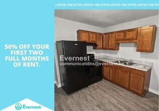 Building Photo - 1018 4th Ave W