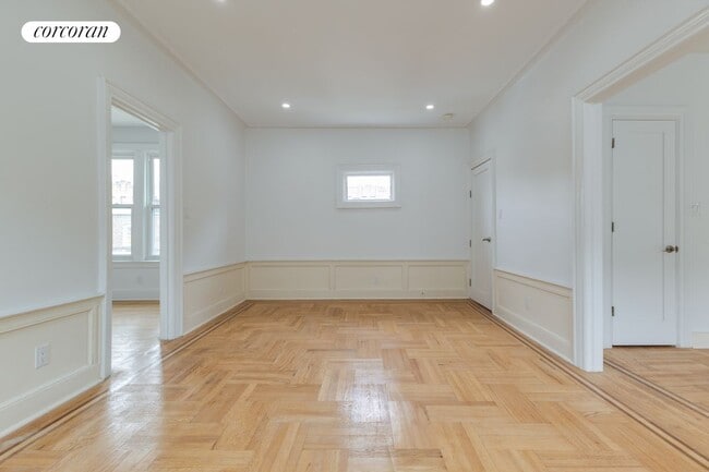 Building Photo - 152 E 53rd St