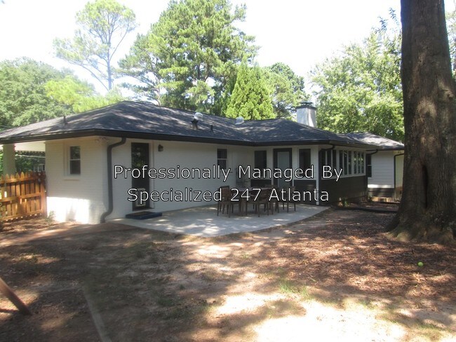Building Photo - 2321 Annapolis Ct NE
