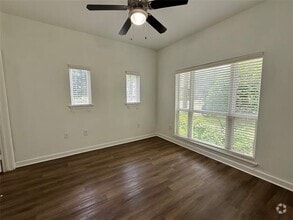 Building Photo - 6740 Windhaven Pkwy