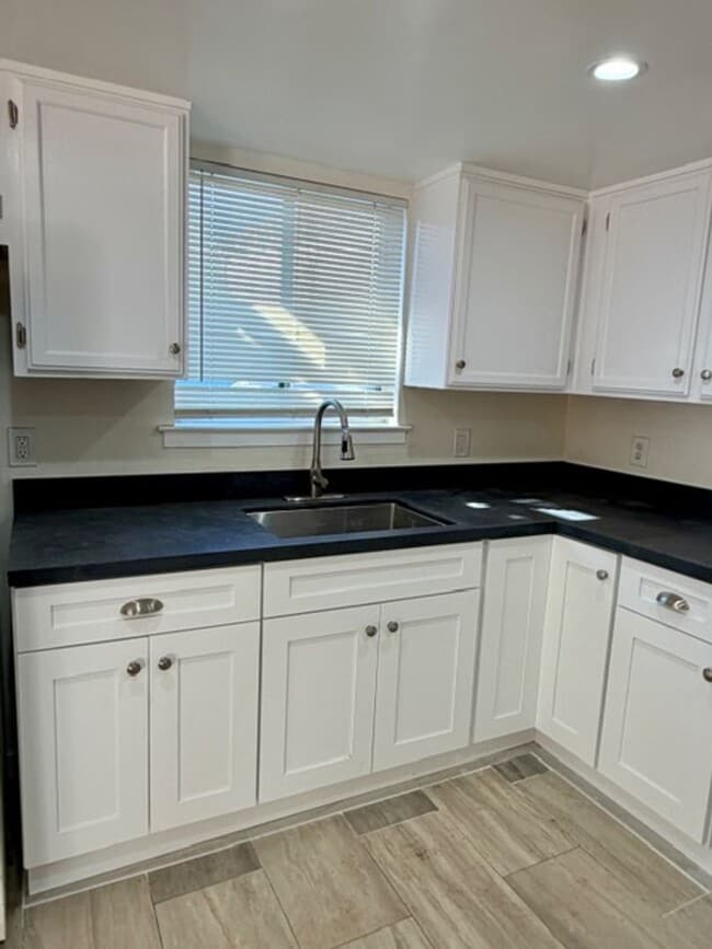 Photo - 02360 Apartment