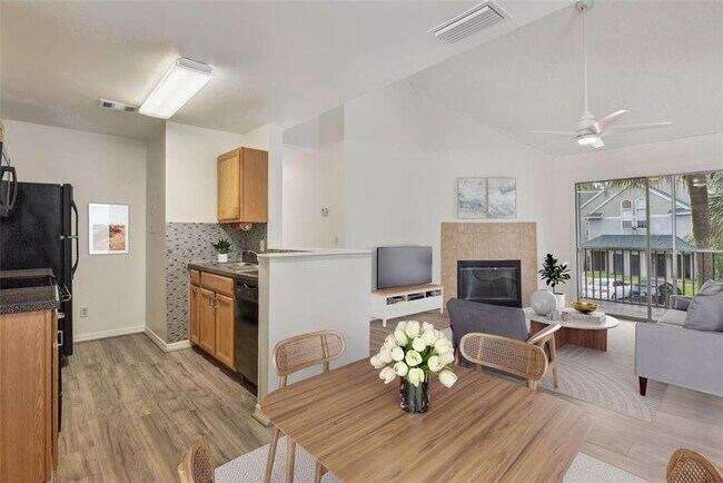 Foto del edificio - 6088 Westgate Dr