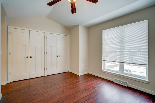 Foto del edificio - 4362 Eagle Ridge Ln