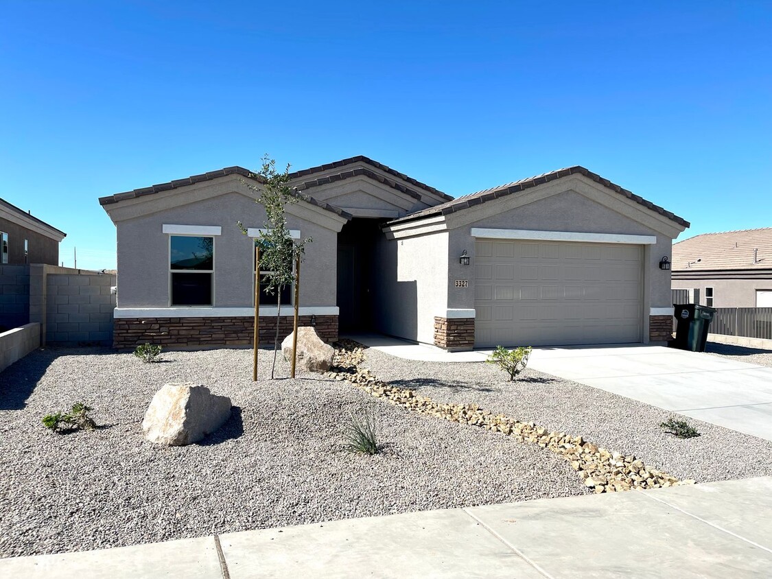 Primary Photo - Brand New Beautiful 4 Bedroom Home in New ...