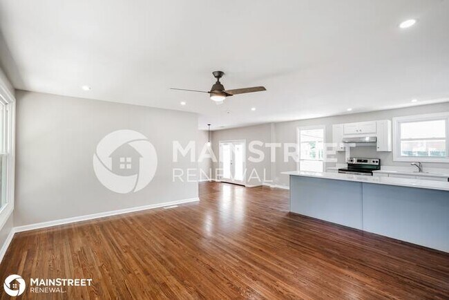 Foto del edificio - 2923 Hillhurst Dr