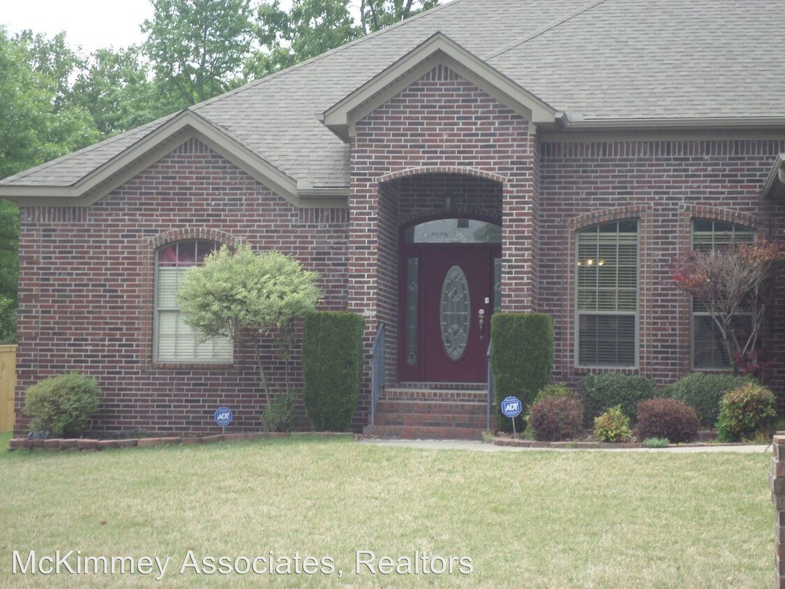 Primary Photo - 4 br, 2 bath House - 147 Feldspar