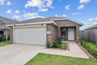 Building Photo - 732 Autumn Cherry Trl